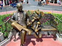 RoyDisney-Minnie at Disney World